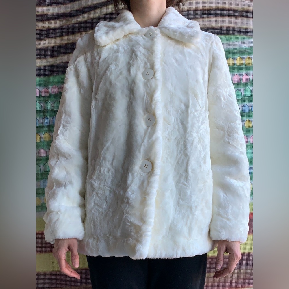 90s Vintage White Faux Fur Coat